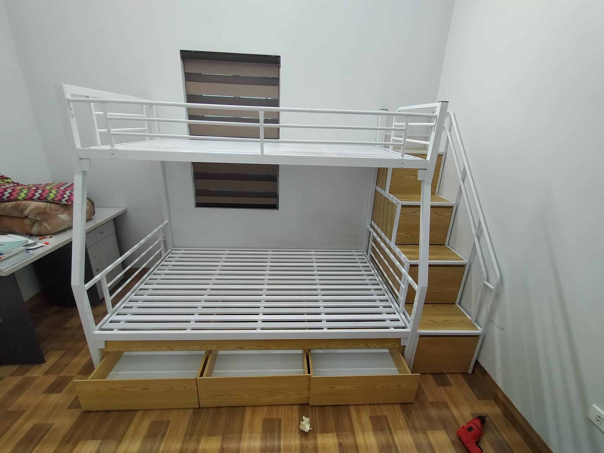 Giường sắt tầng cầu thang hộp và ngăn kéo 1m6/1m2 - GT 83